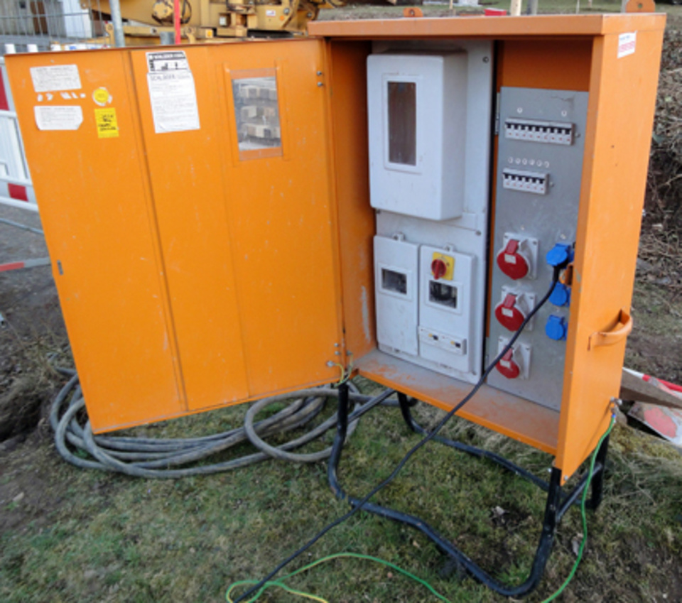 Baustromkasten bei Elektro Adigüzel in Fernwald-Annerod