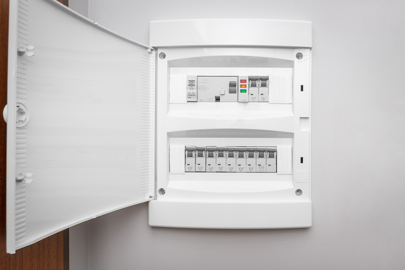 Über­spannungs­schutz bei Elektro Adigüzel in Fernwald-Annerod