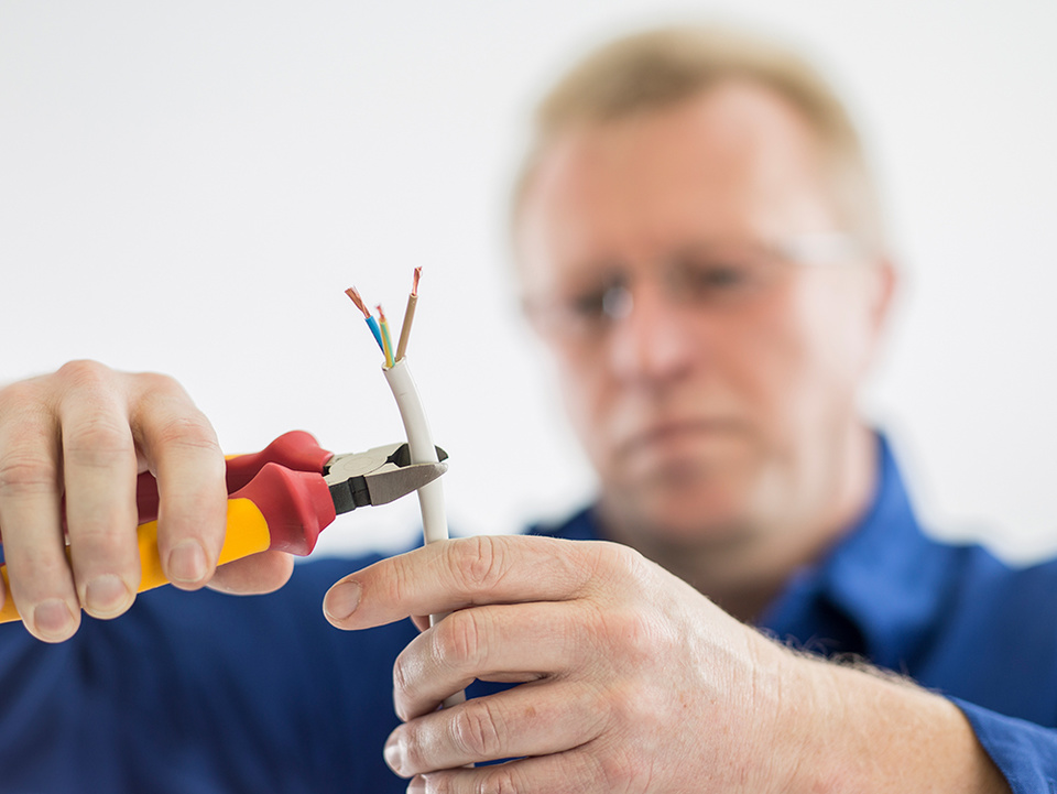 C F021729 bei Elektro Adigüzel in Fernwald-Annerod