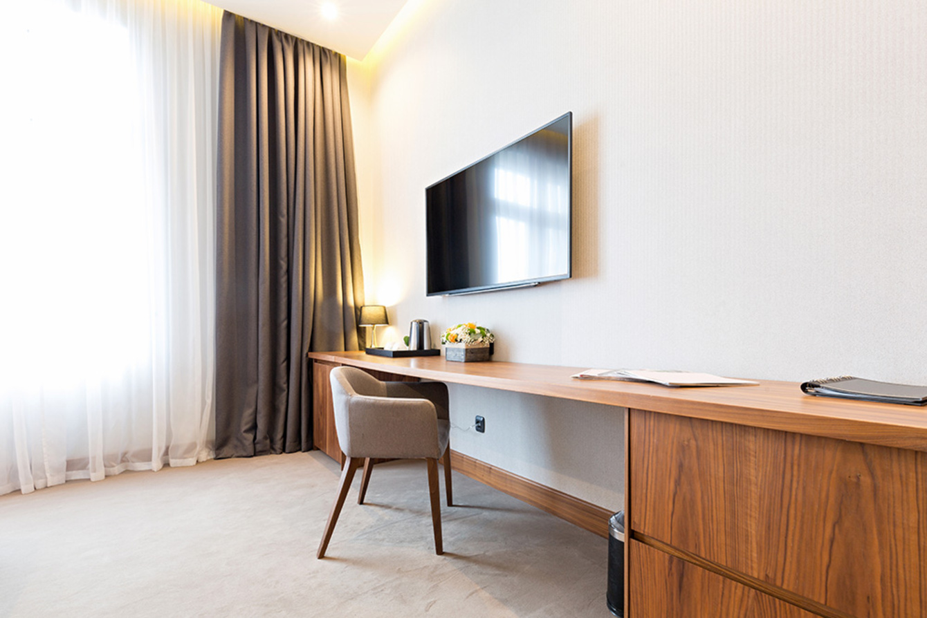 Hotel-TV bei Elektro Adigüzel in Fernwald-Annerod