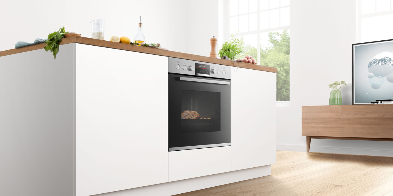 Backöfen und Herdsets bei Elektro Adigüzel in Fernwald-Annerod